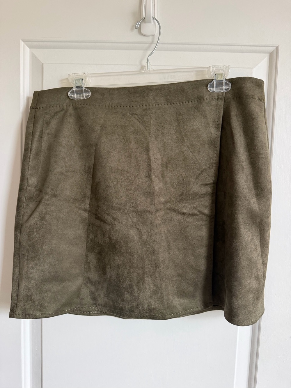 NWT Max Studio Olive Faux Suede Mini Skirt